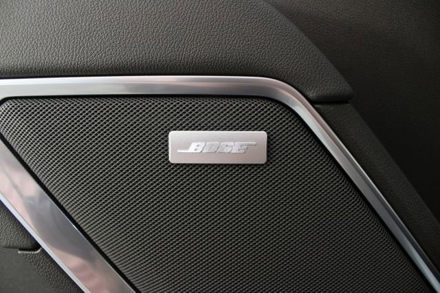 New 2026 GMC Sierra 1500 SLT image 17