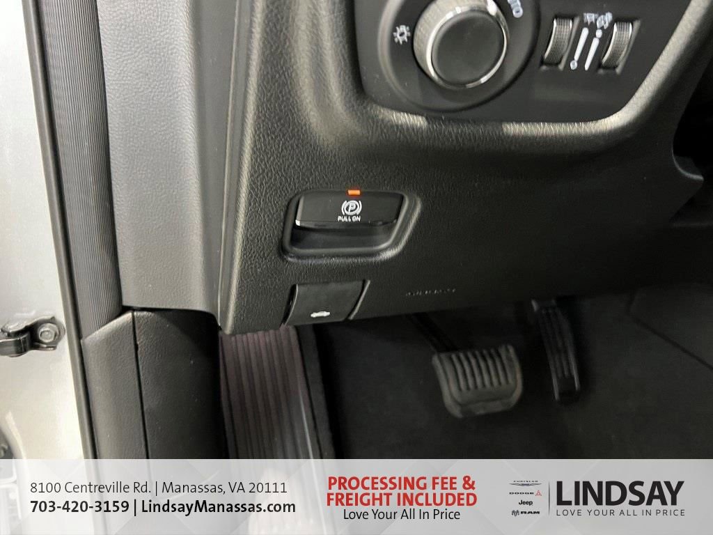New 2025 Jeep Grand Cherokee L Laredo w/ Luxury Tech Group I AWD/4WD image 26