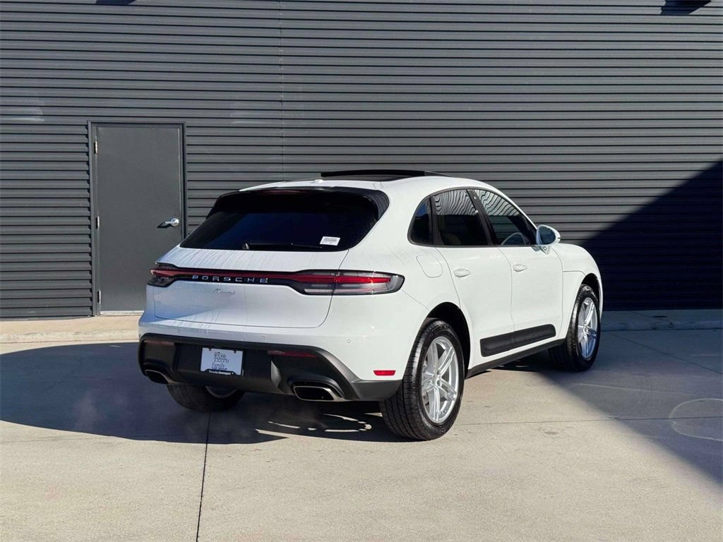 New 2026 Porsche Macan AWD/4WD image 8