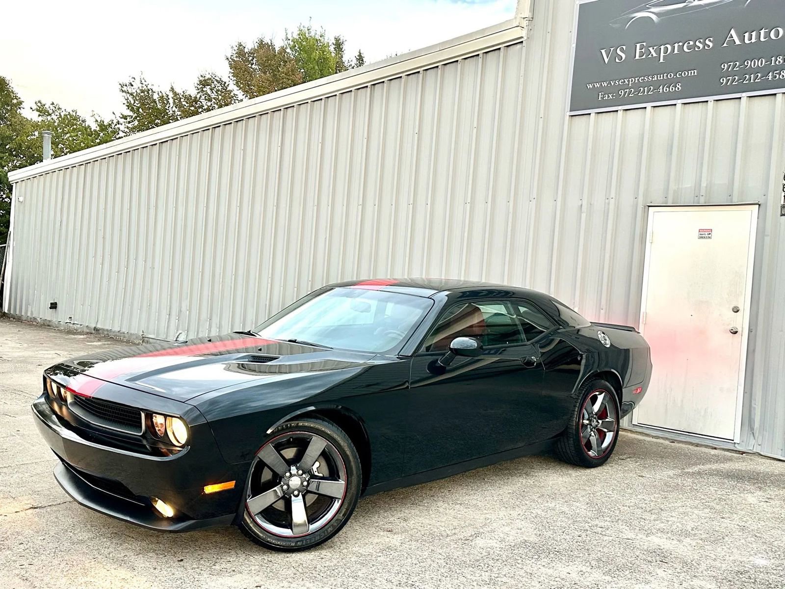 Used 2013 Dodge Challenger SXT