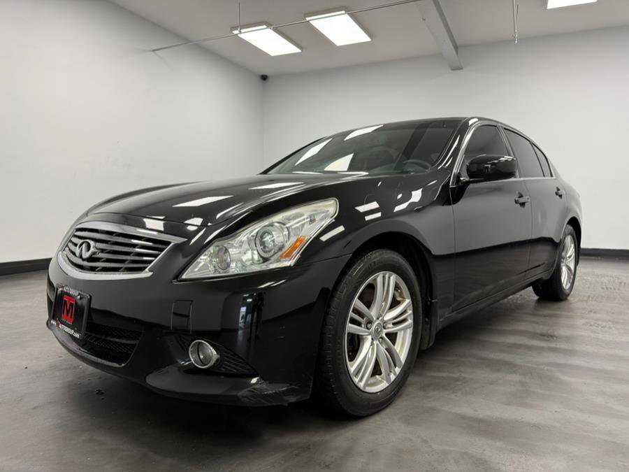 Used 2011 INFINITI G37 x Sedan w/ Premium Pkg image 2