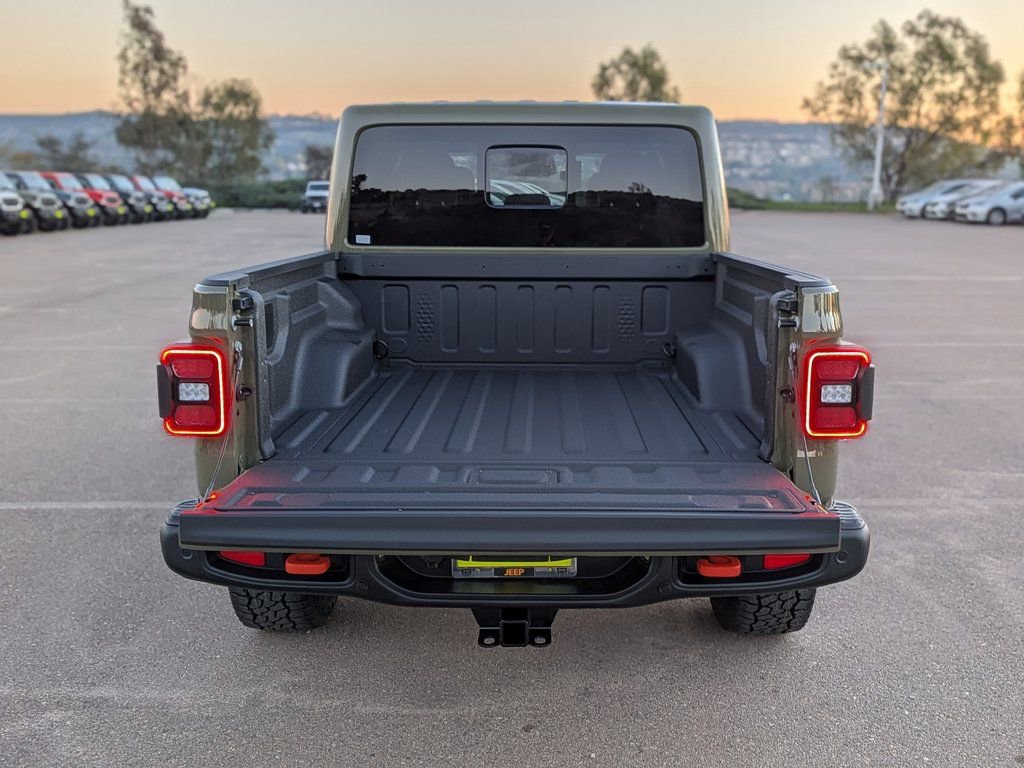 New 2026 Jeep Gladiator Mojave image 7