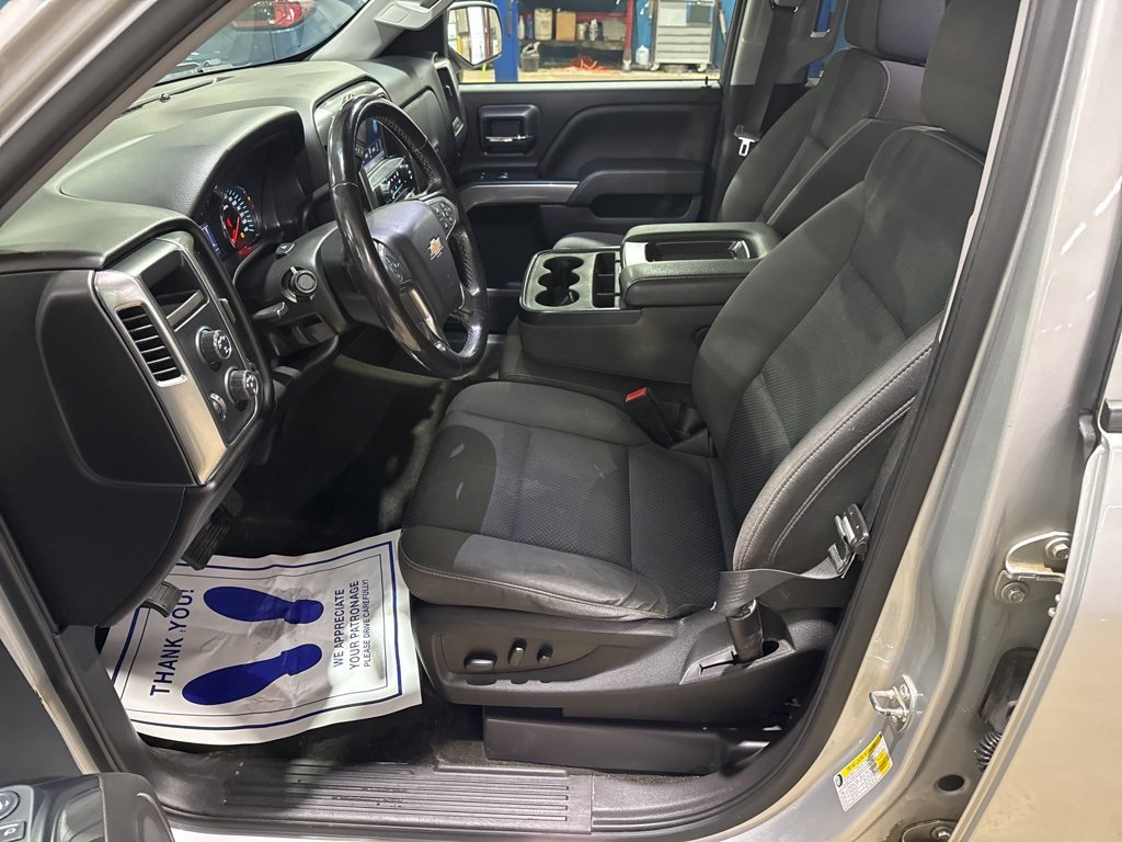 Used 2018 Chevrolet Silverado 1500 LT w/ All Star Edition image 12