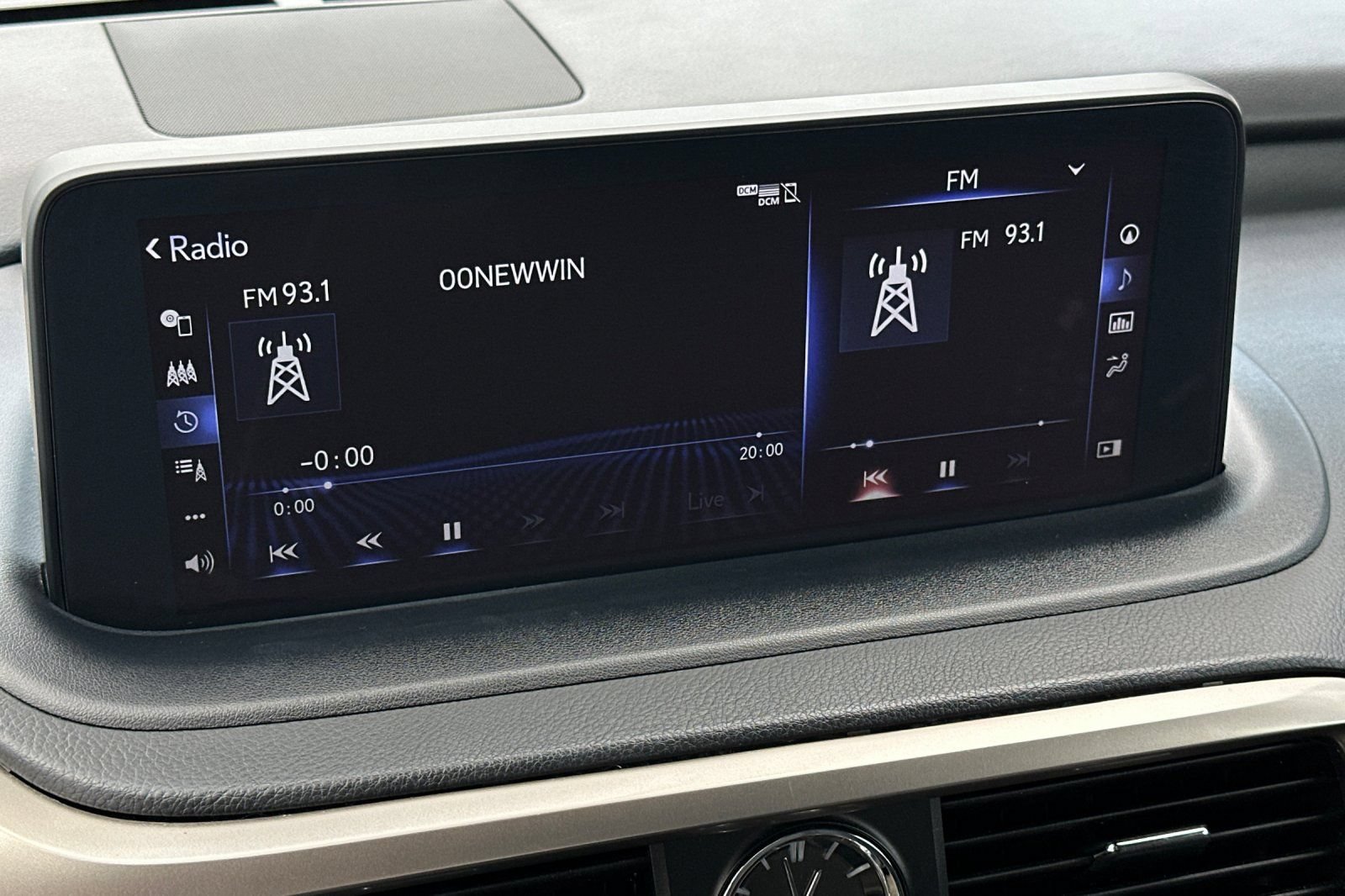 Used 2022 Lexus RX 450h AWD w/ Premium Package image 25