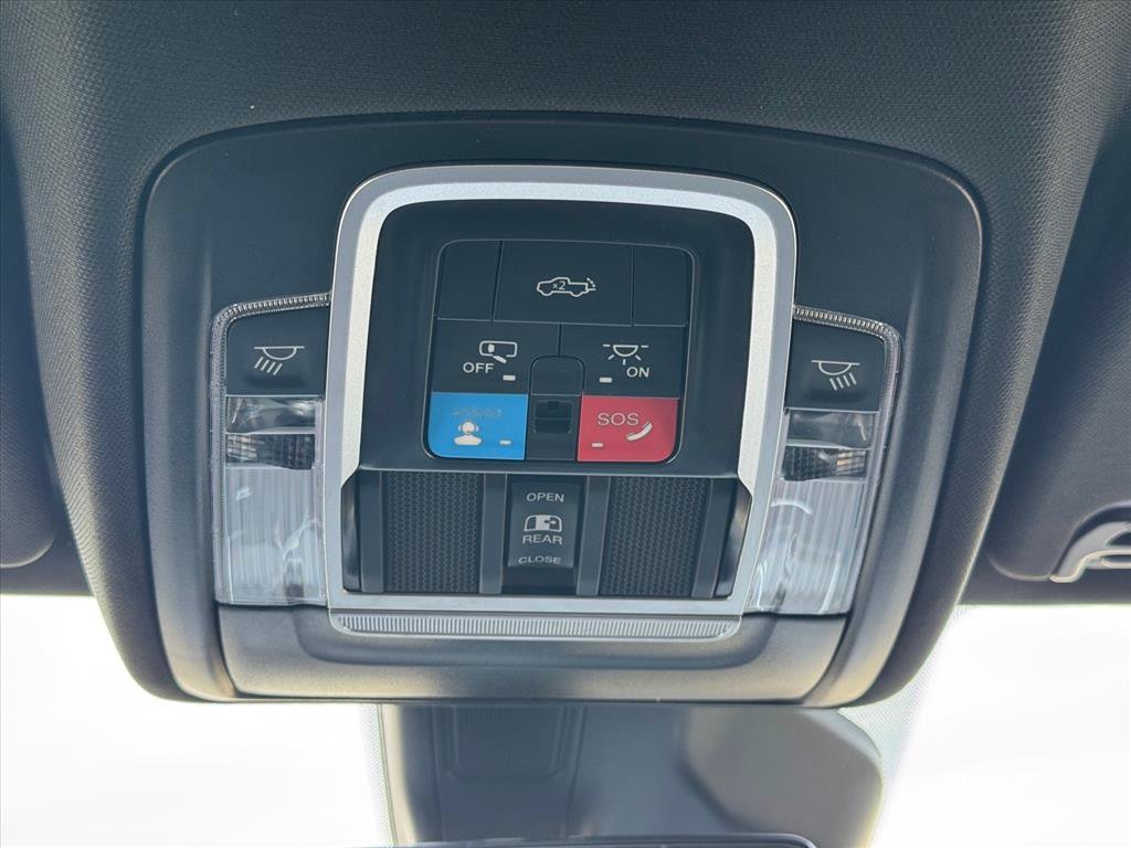 Used 2025 RAM 1500 Big Horn AWD/4WD image 18