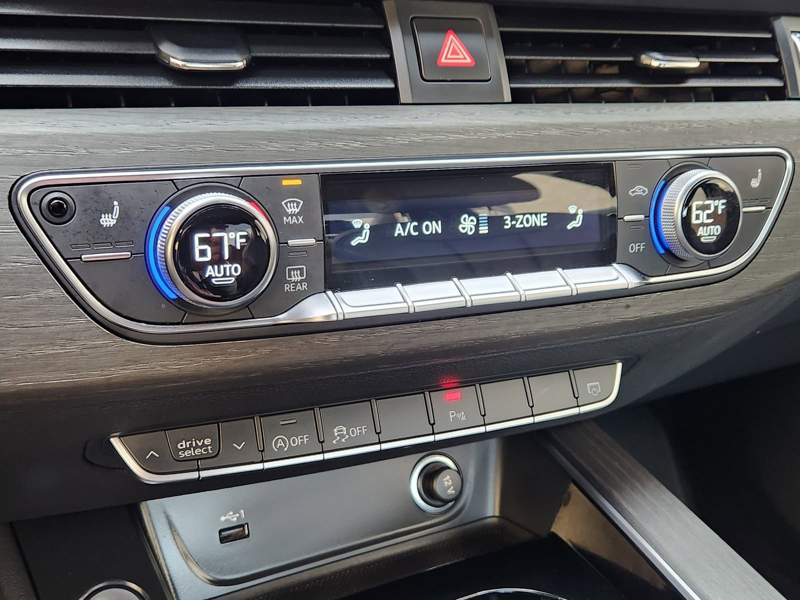 Used 2024 Audi A4 2.0T Premium Plus image 23