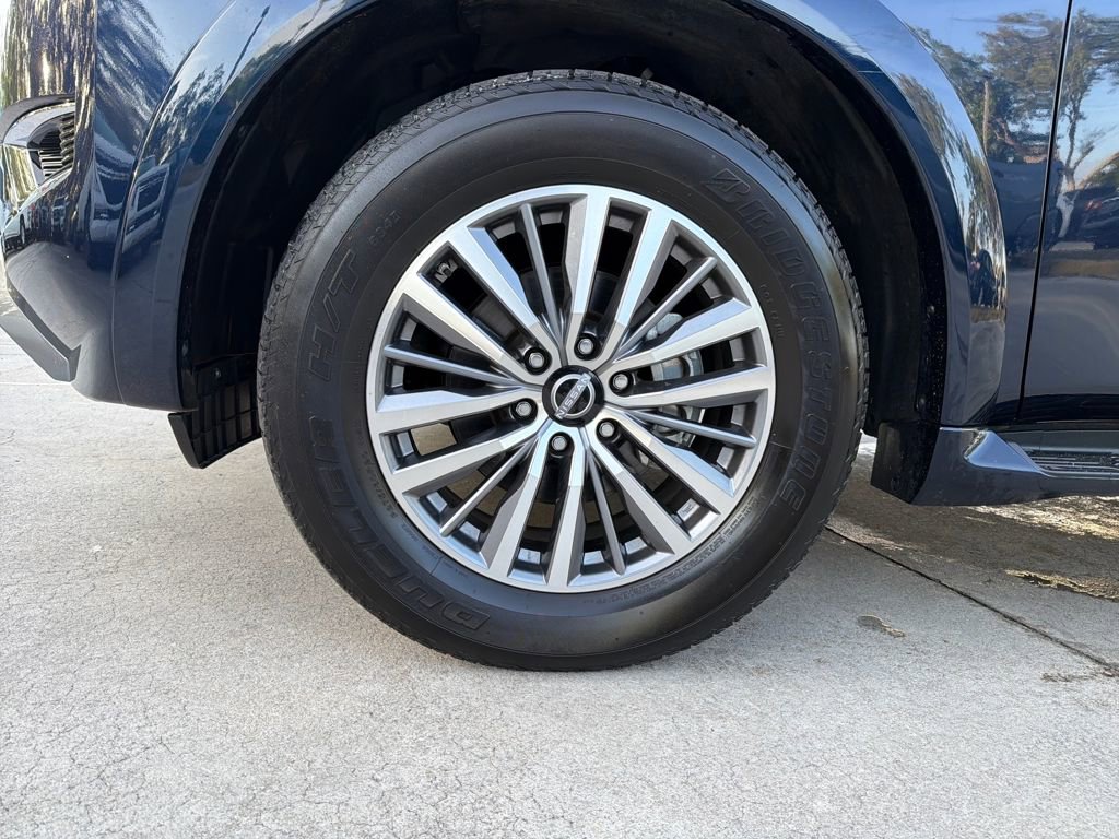 Used 2024 Nissan Armada SL w/ Captain's Chairs Package image 11