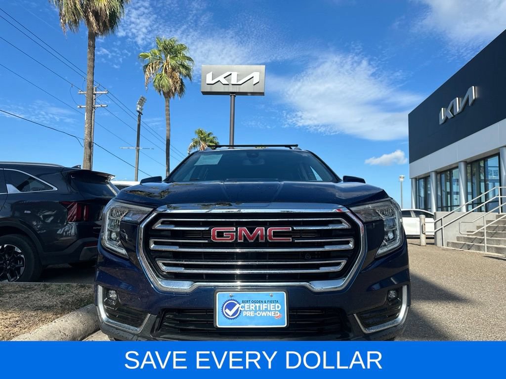 Used 2022 GMC Terrain SLT w/ Infotainment Package II FWD image 2