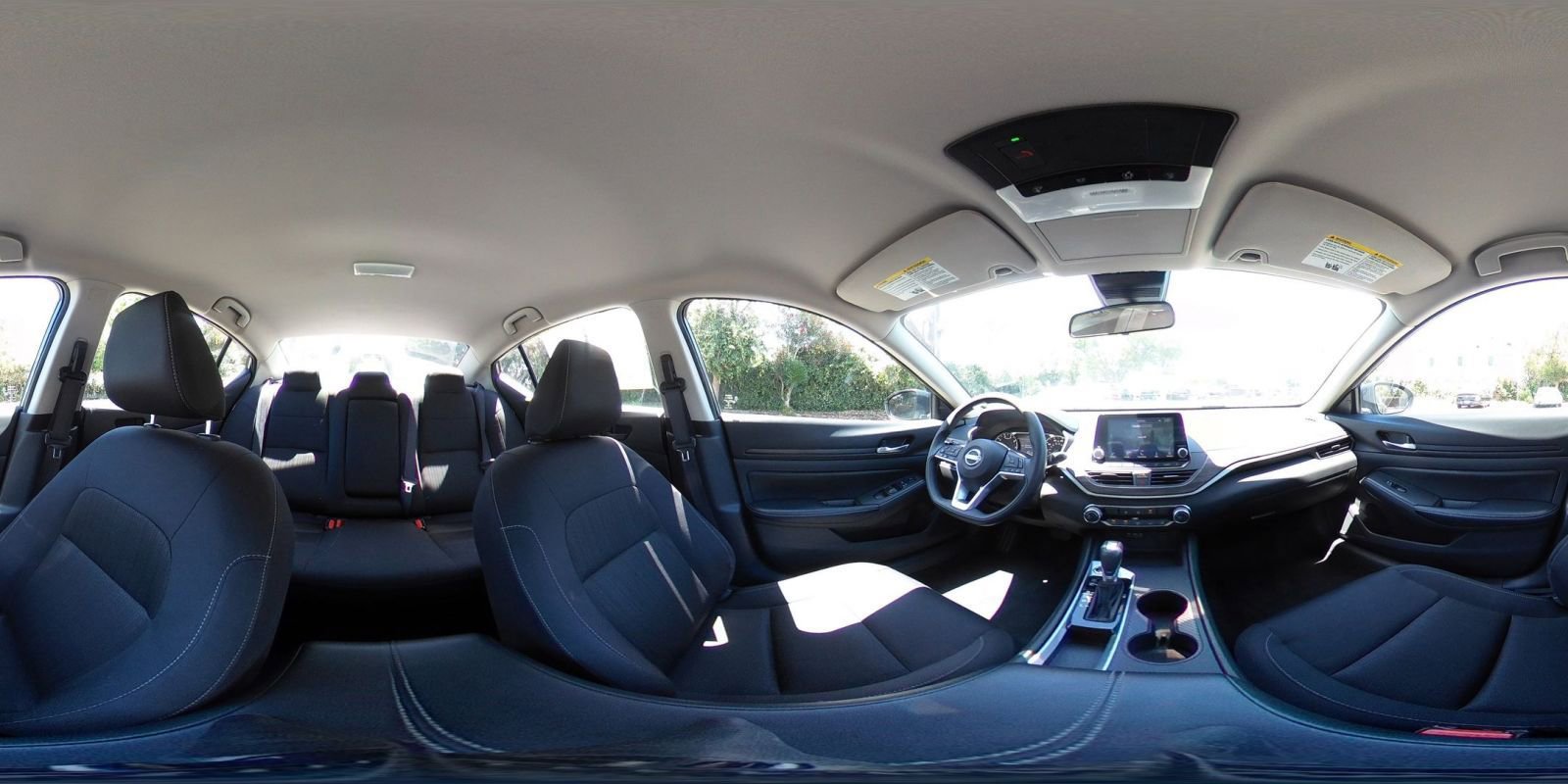 Used 2025 Nissan Altima 2.5 SV FWD image 42