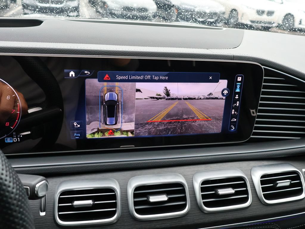 Used 2024 Mercedes-Benz GLS 580 4MATIC image 20