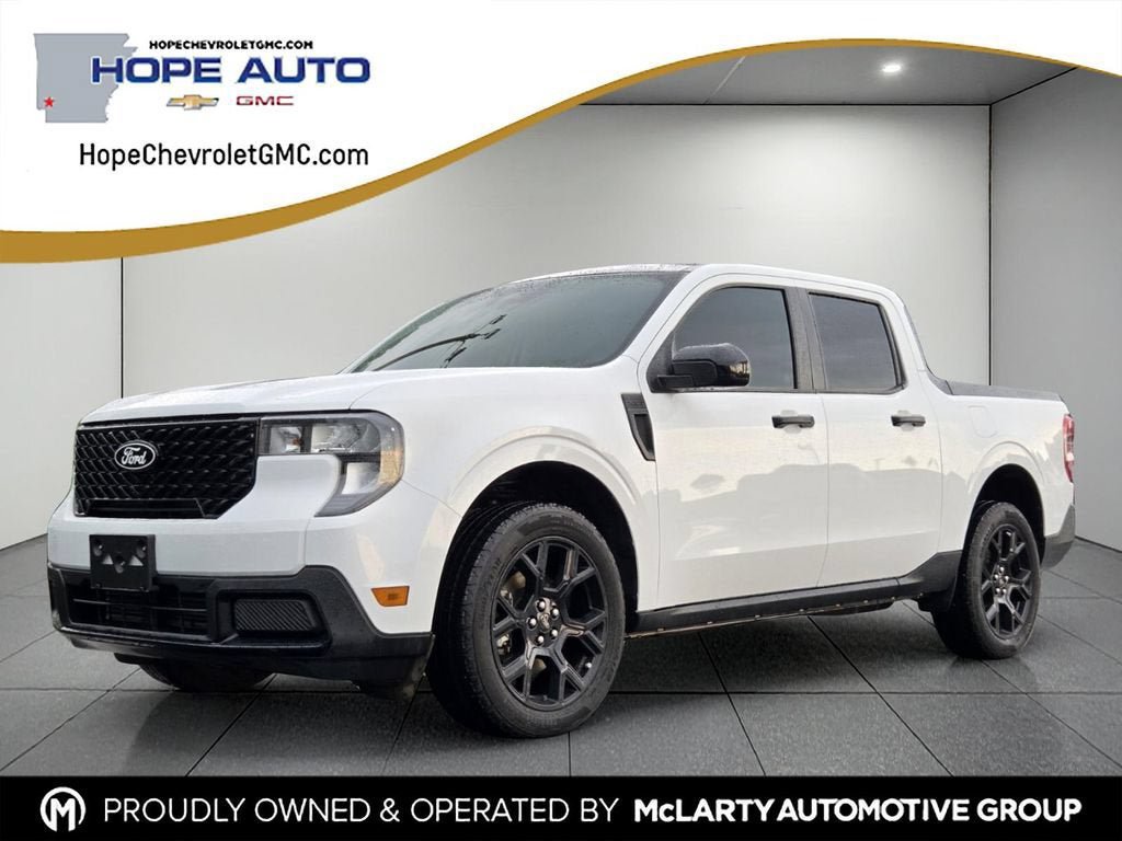 Used 2025 Ford Maverick XLT w/ Black Appearance Package AWD/4WD image 1