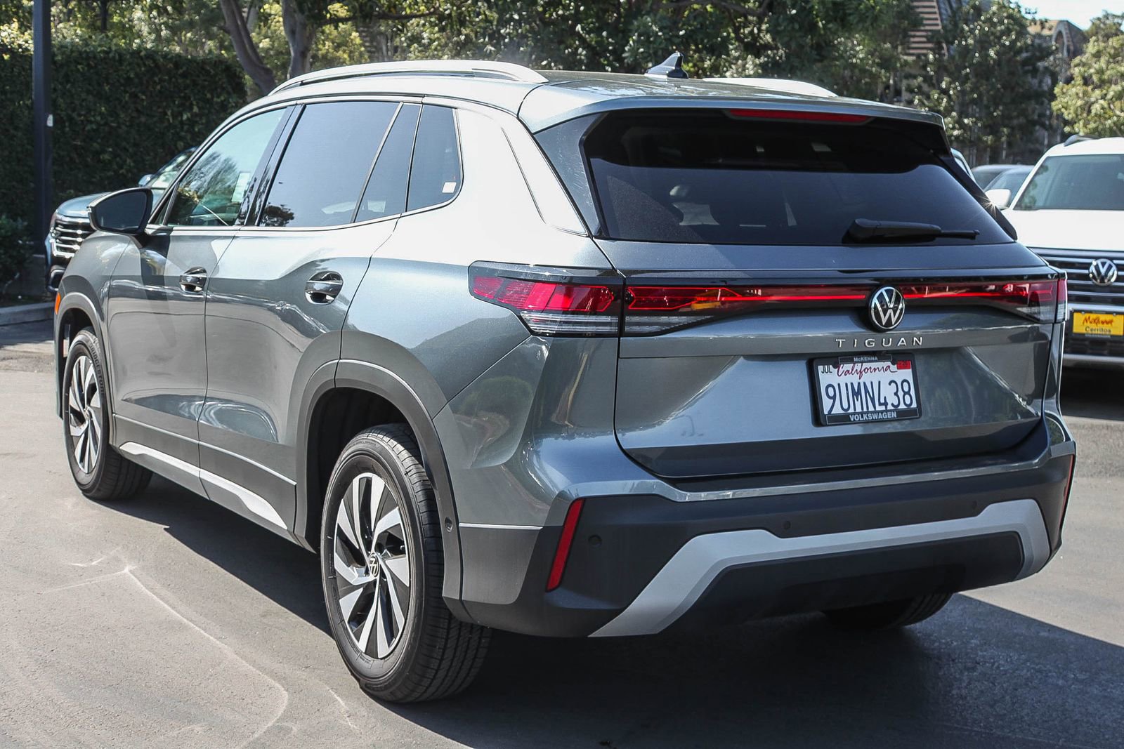 Used 2025 Volkswagen Tiguan S image 8