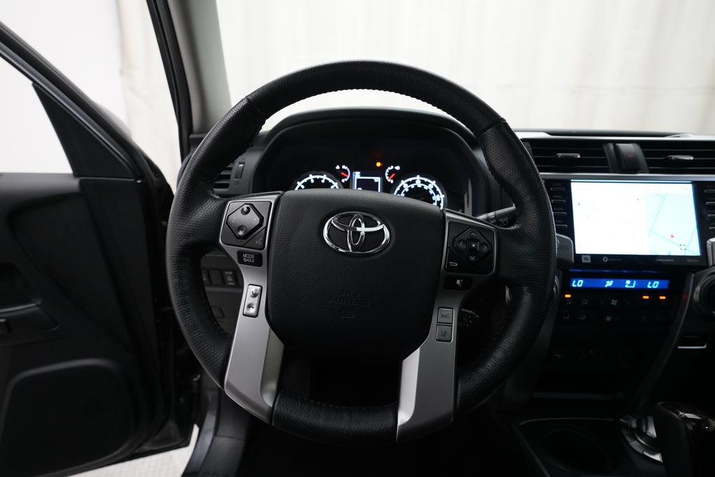 Used 2023 Toyota 4Runner Limited AWD/4WD image 4
