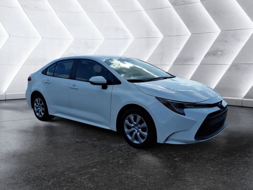 Used 2024 Toyota Corolla LE image 7