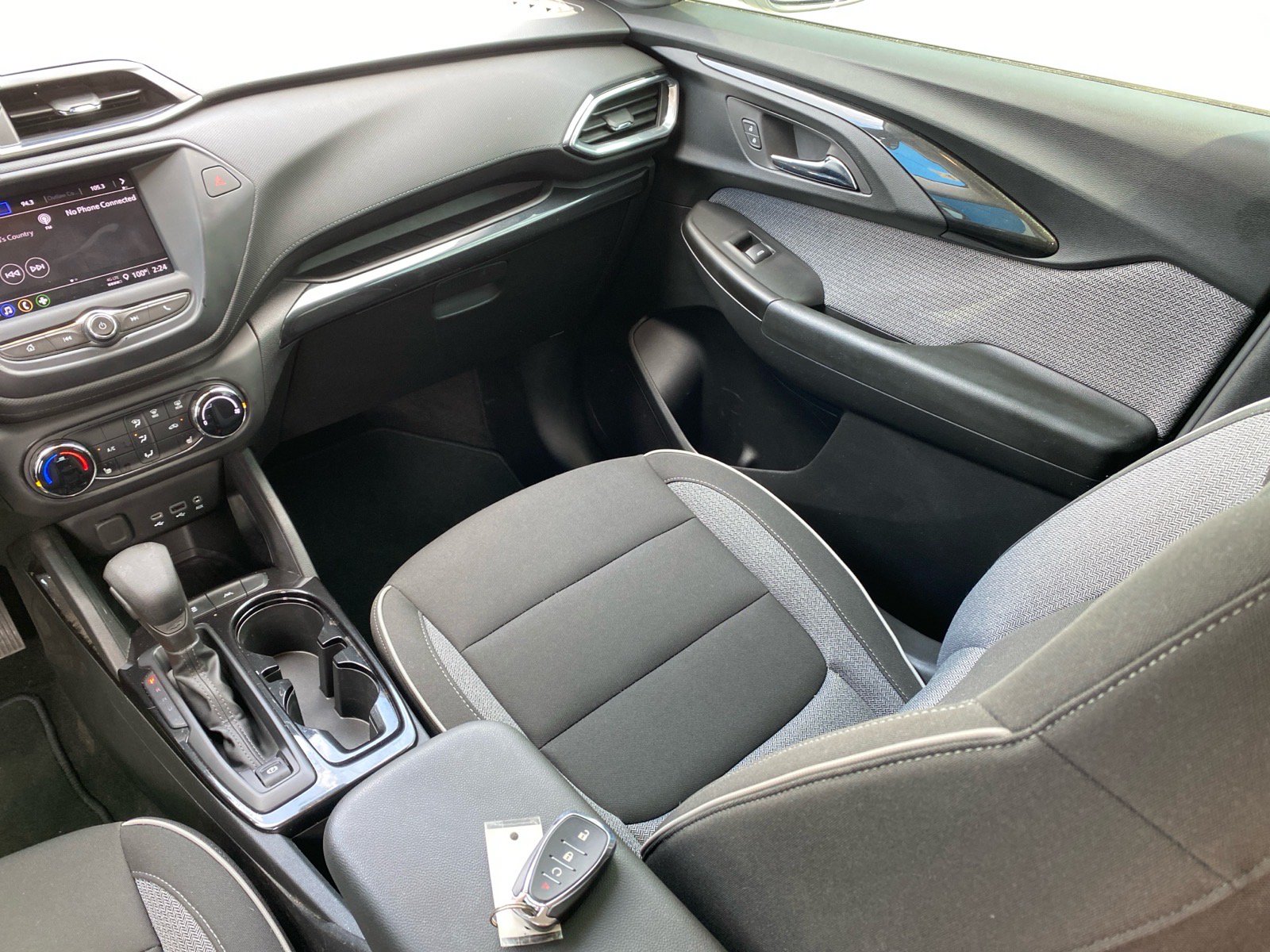 Used 2023 Chevrolet TrailBlazer LT FWD image 18