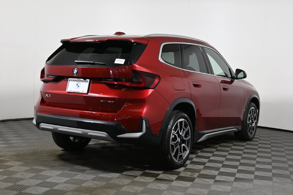 Used 2026 BMW X1 xDrive28i w/ Convenience Package AWD/4WD image 7