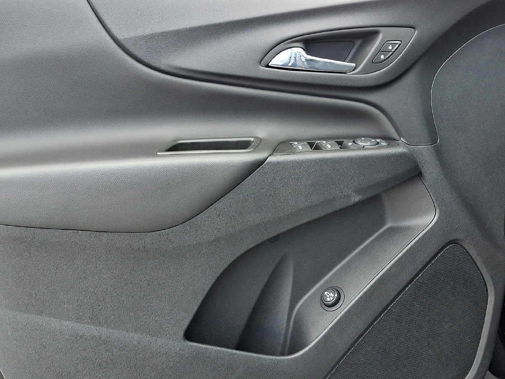 Used 2023 Chevrolet Equinox LT AWD/4WD image 14