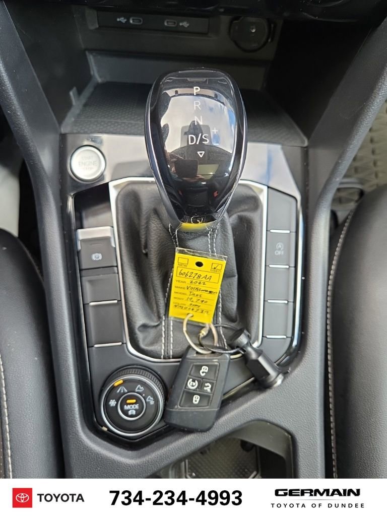 Used 2022 Volkswagen Taos SEL w/ Panoramic Sunroof Package image 29