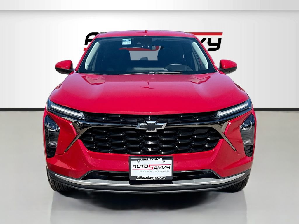 Used 2026 Chevrolet Trax LS w/ LS Convenience Package image 2