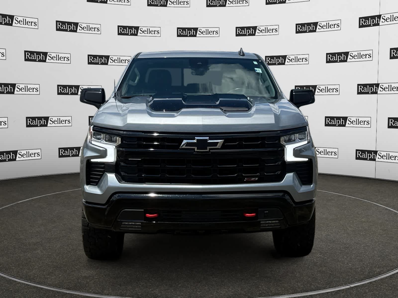 Used 2025 Chevrolet Silverado 1500 LT Trail Boss w/ Convenience Package II AWD/4WD image 8
