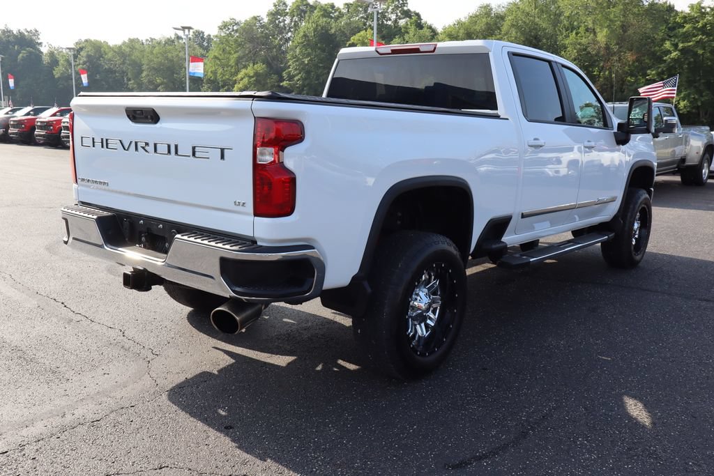 Used 2023 Chevrolet Silverado 3500 LT AWD/4WD image 23