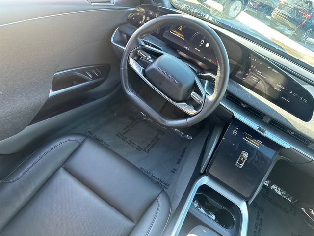 Used 2024 Lucid Air Pure RWD image 19