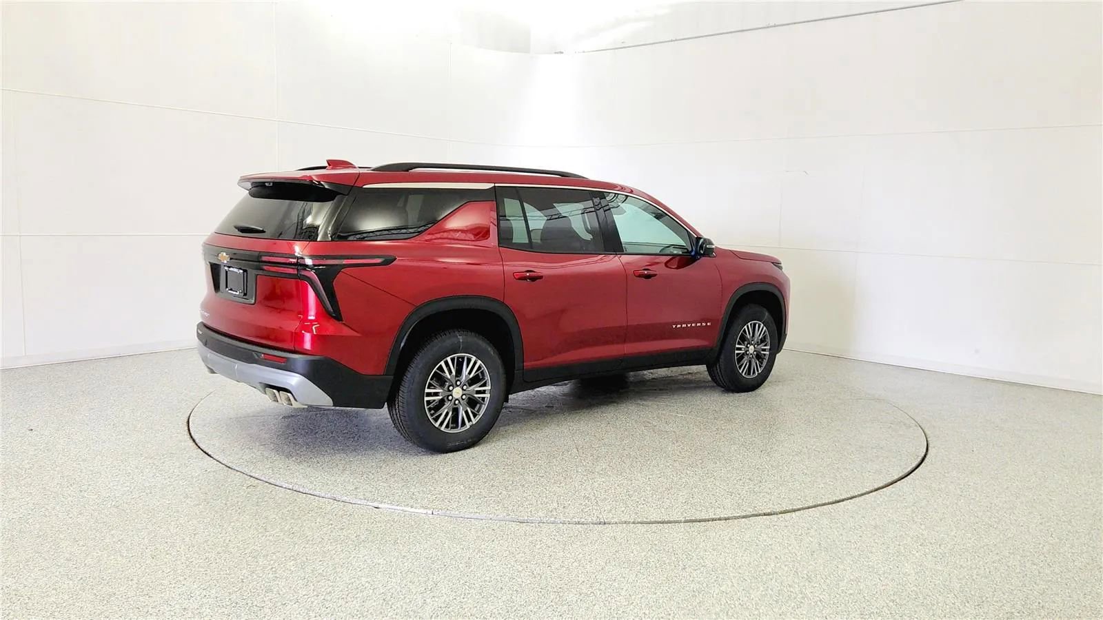 New 2026 Chevrolet Traverse LT w/ Driver Confidence Package AWD/4WD image 7