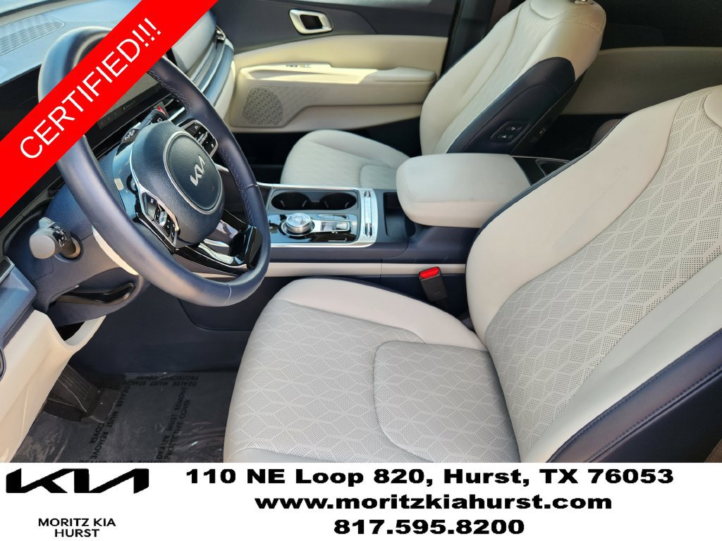 Certified 2025 Kia Carnival SX FWD image 18