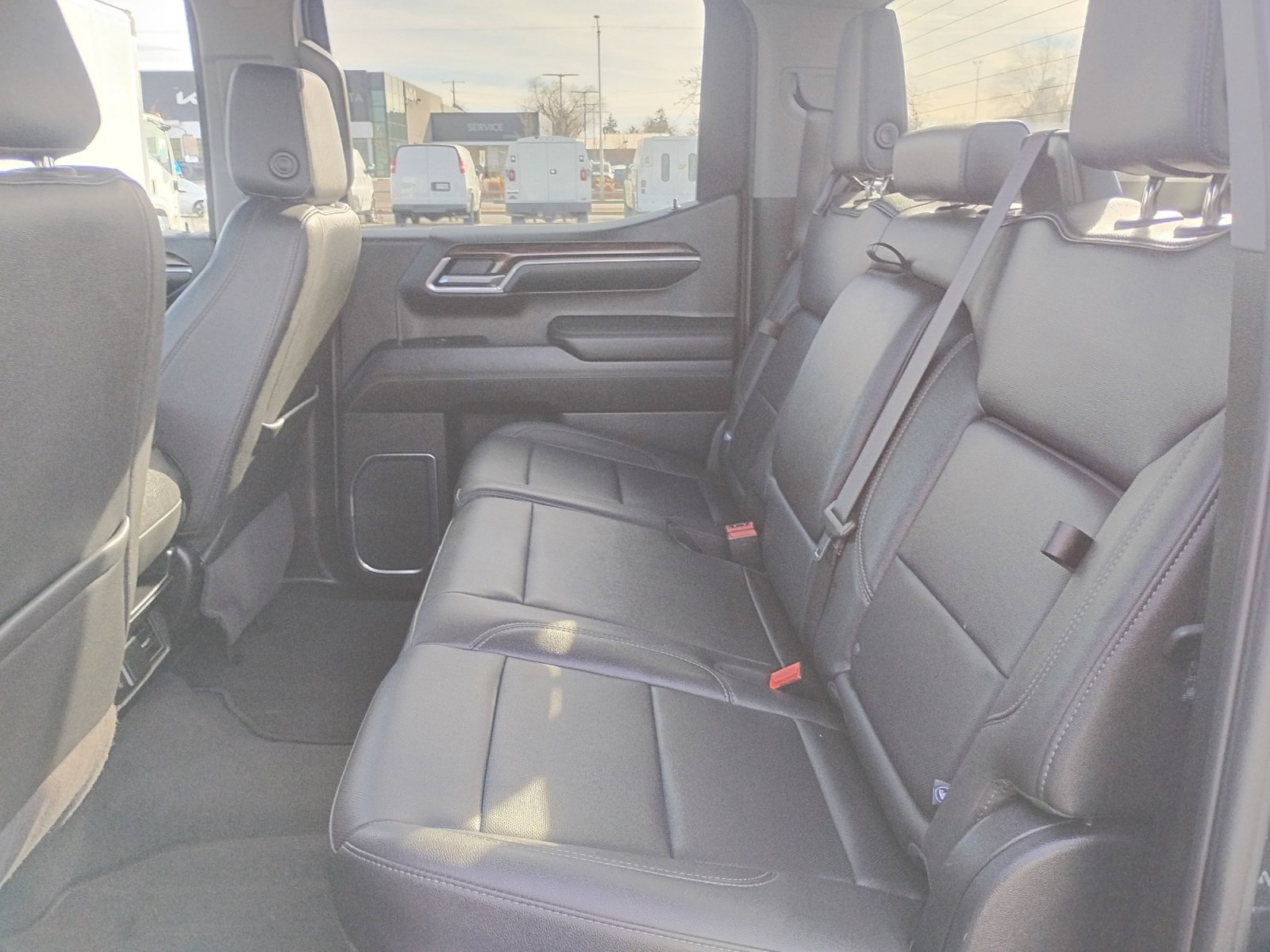 Used 2024 GMC Sierra 1500 SLT image 23