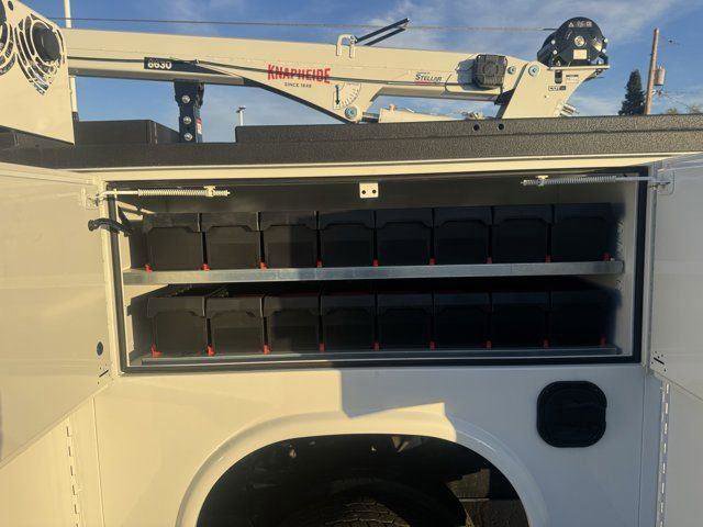 New 2025 RAM 5500 Tradesman AWD/4WD image 4