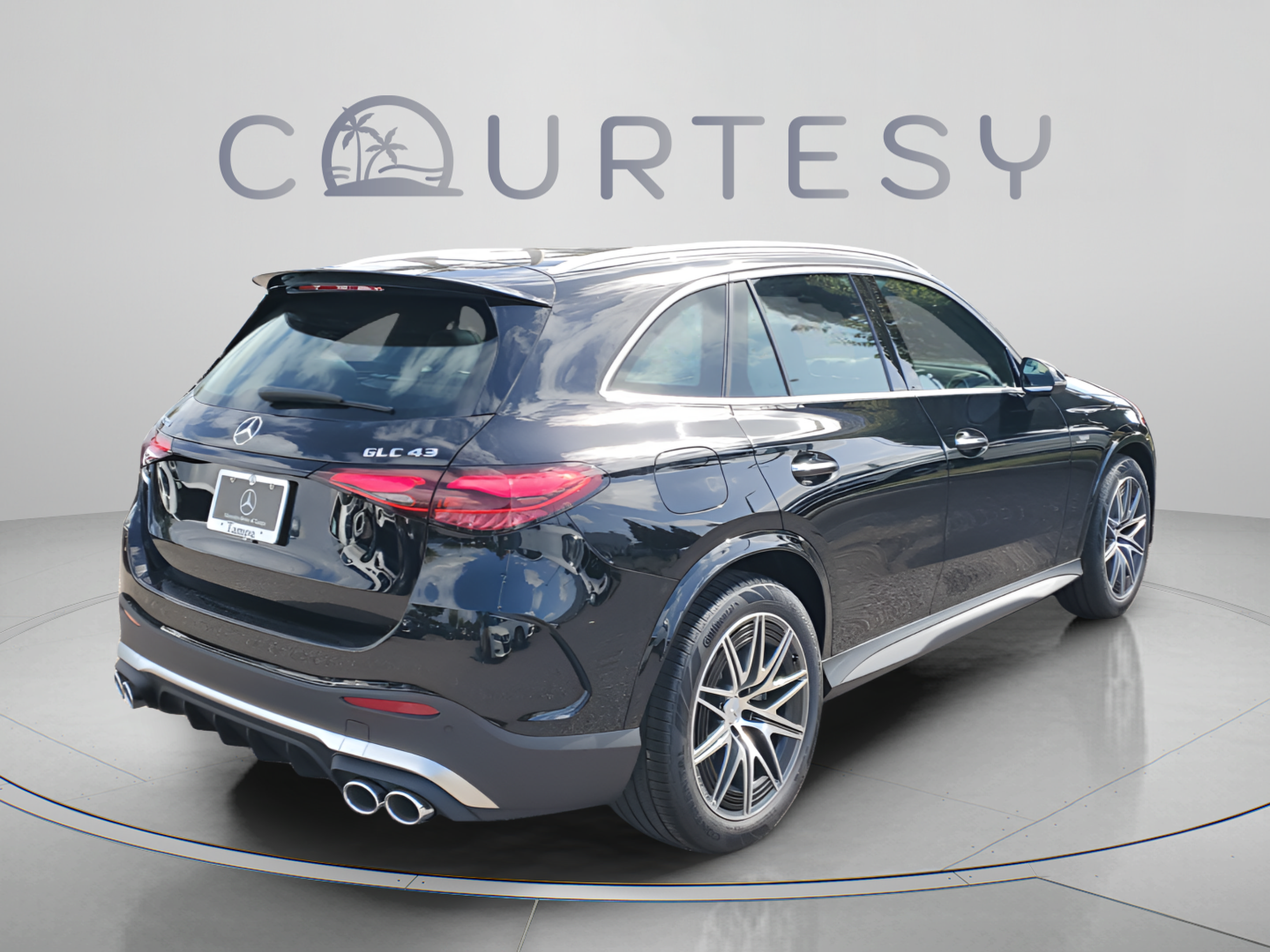 Certified 2026 Mercedes-Benz GLC 43 AMG 4MATIC image 4
