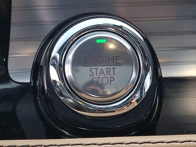 Certified 2020 Lincoln Corsair Reserve w/ Equipment Group 201A image 23