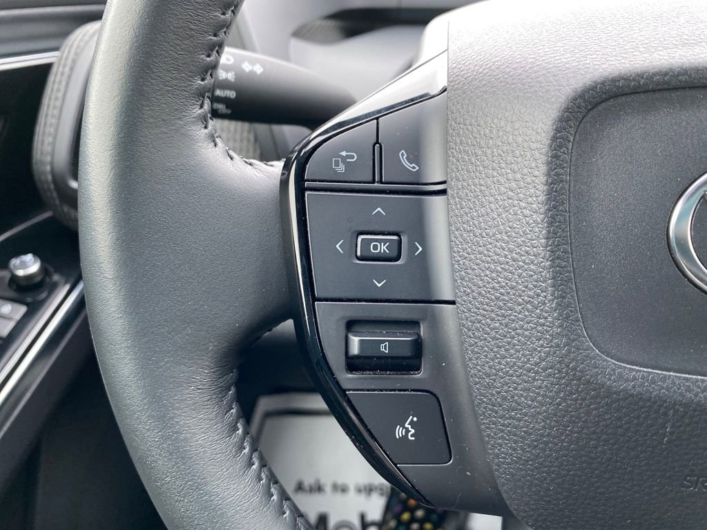 Used 2023 Toyota bZ4X Limited image 26