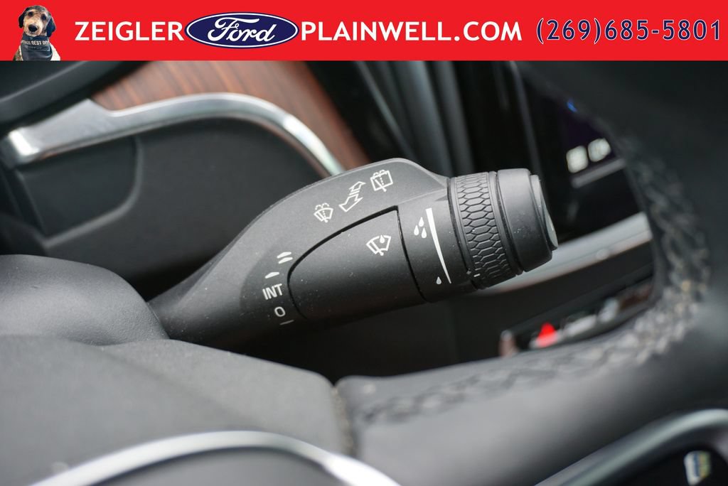 Used 2024 Volvo V60 B5 Cross Country Plus AWD/4WD image 29