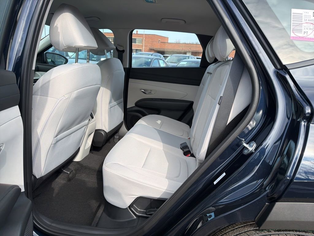 New 2026 Hyundai Tucson Blue SE w/ Tow & Go Package AWD/4WD image 16