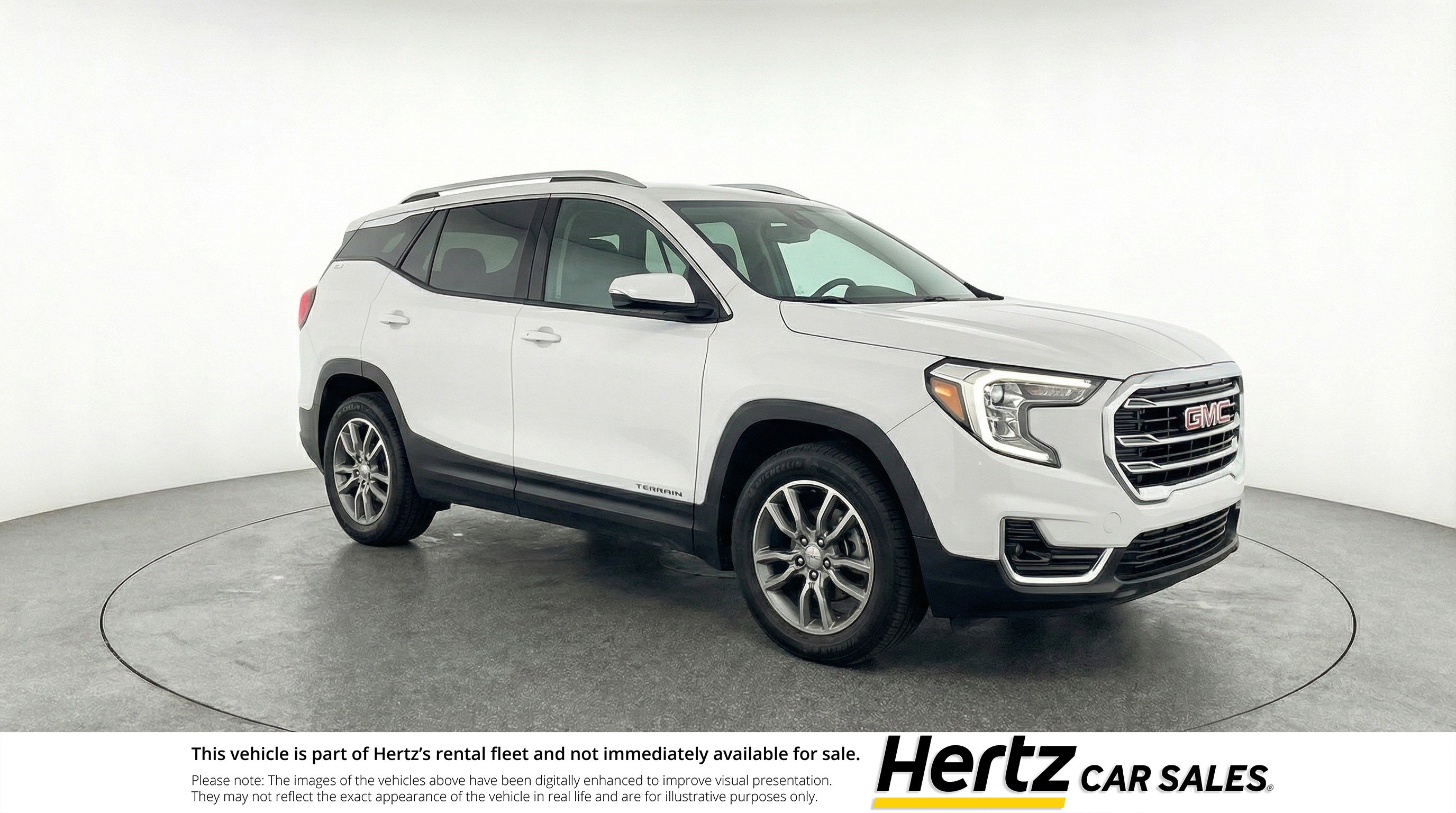 Used 2024 GMC Terrain SLT image 1