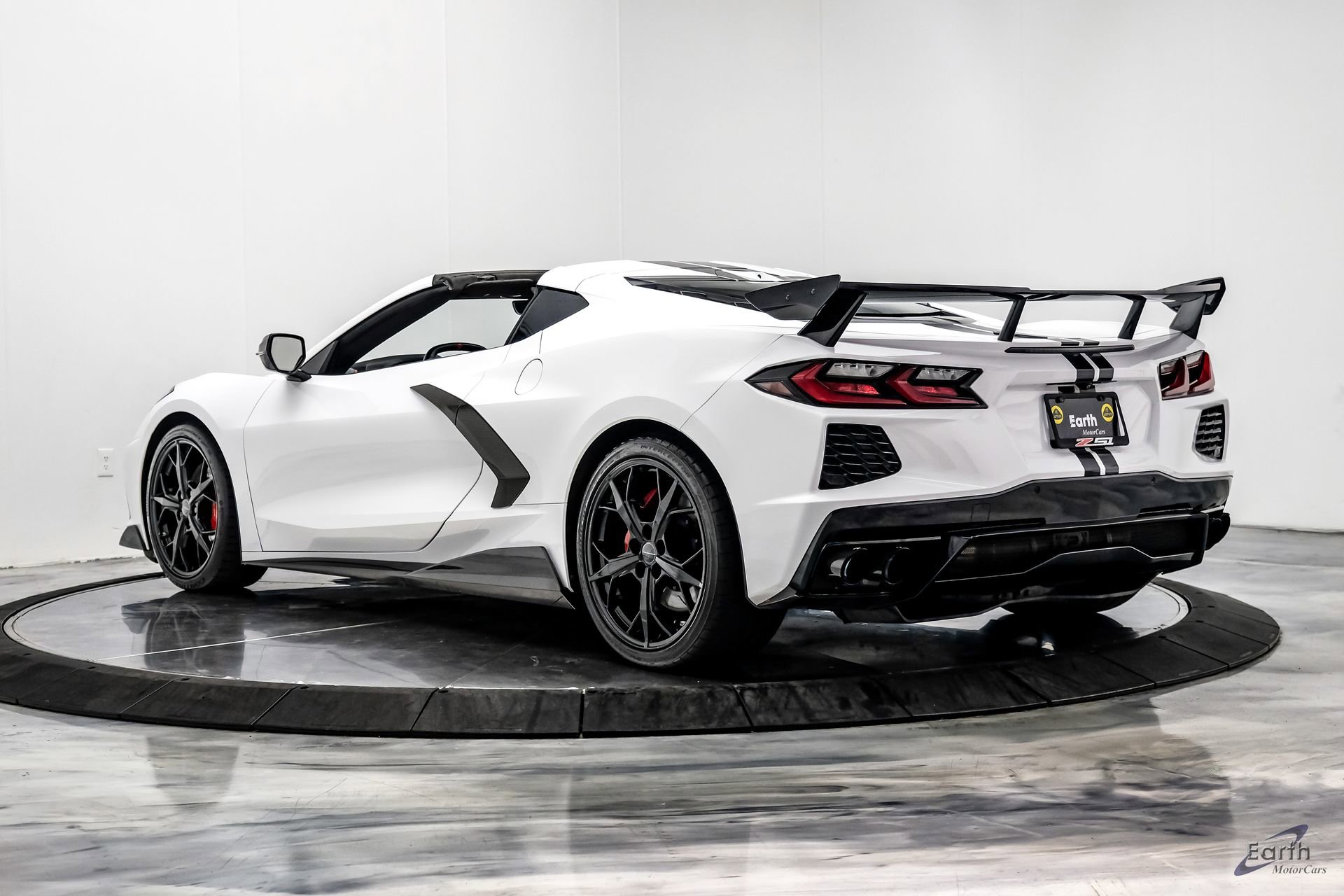 Used 2020 Chevrolet Corvette Stingray Premium Cpe w/ 3LT Preferred Equipment Group image 13