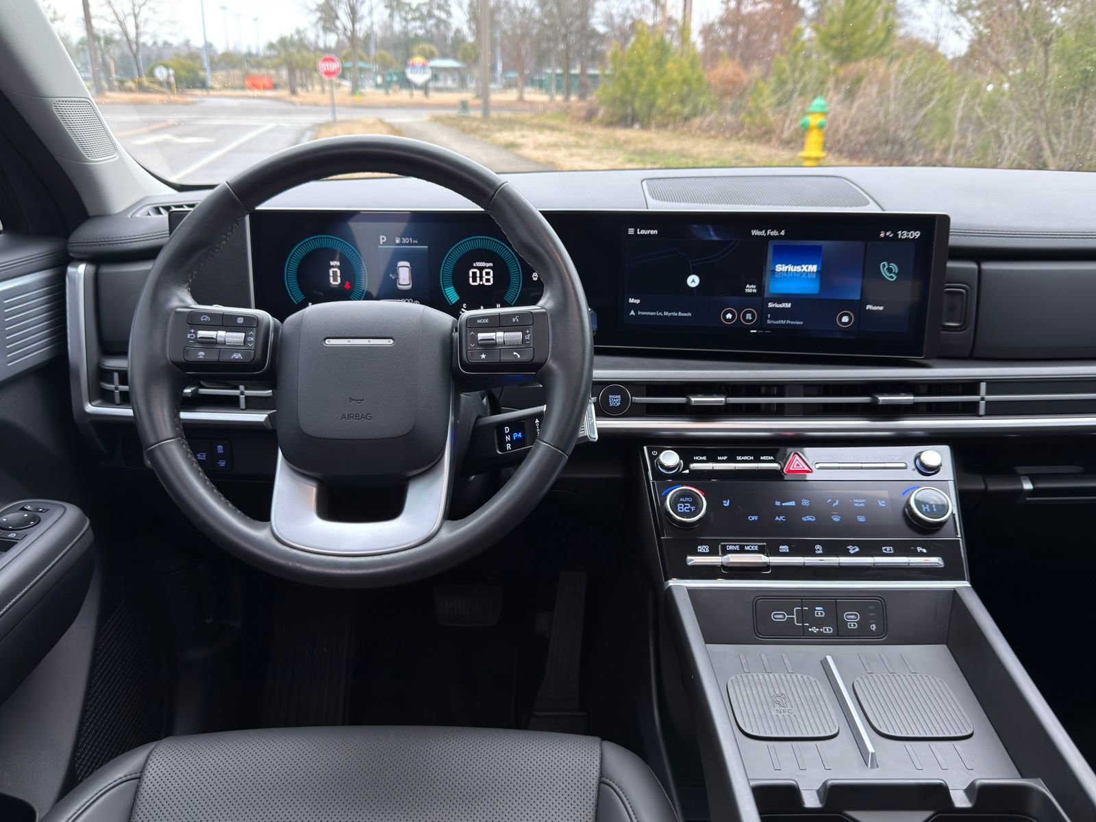 Used 2024 Hyundai Santa Fe XRT image 3