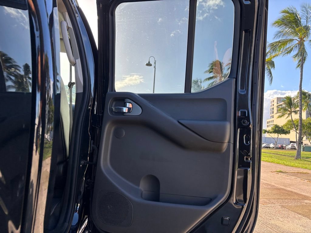 Used 2020 Nissan Frontier PRO-4X AWD/4WD image 17