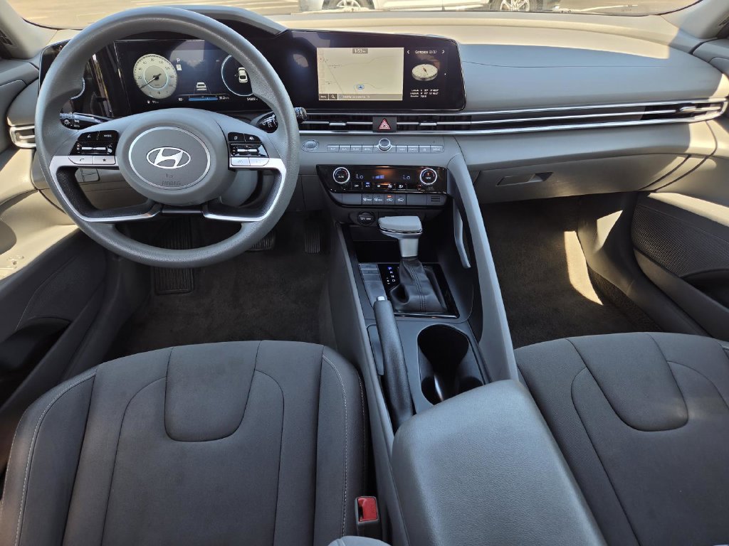 Used 2024 Hyundai Elantra SEL FWD image 23