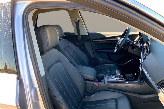 Used 2023 Audi Q5 2.0T Premium w/ Convenience Package AWD/4WD image 7