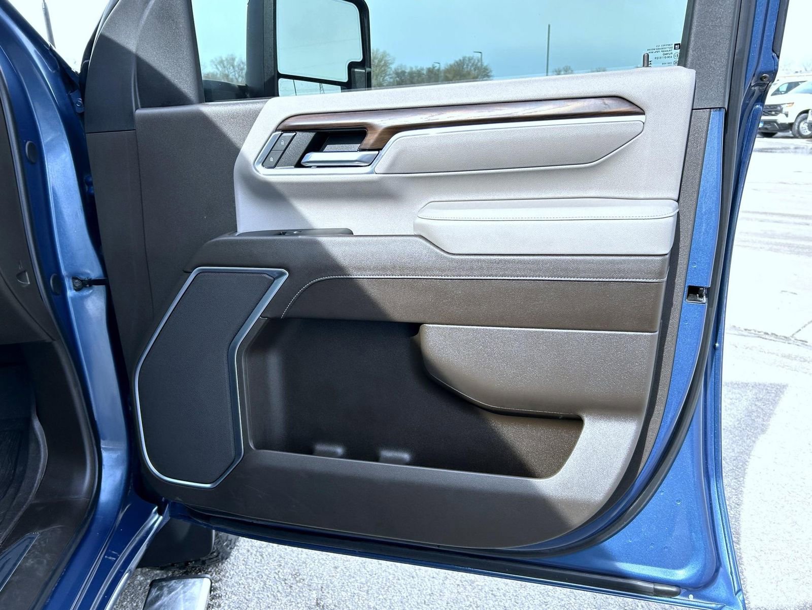 Certified 2024 GMC Sierra 2500 SLT image 15