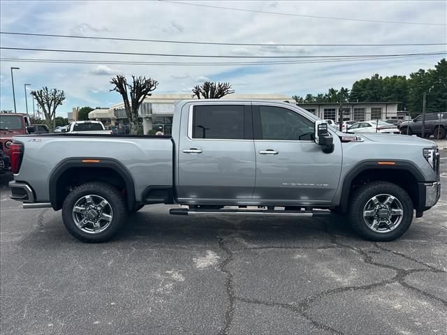 New 2026 GMC Sierra 2500 SLT w/ SLT Premium Package AWD/4WD image 13
