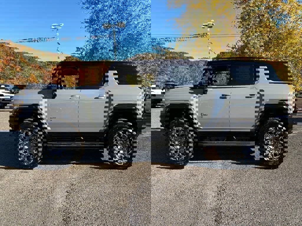 New 2025 GMC Hummer EV 3X image 2