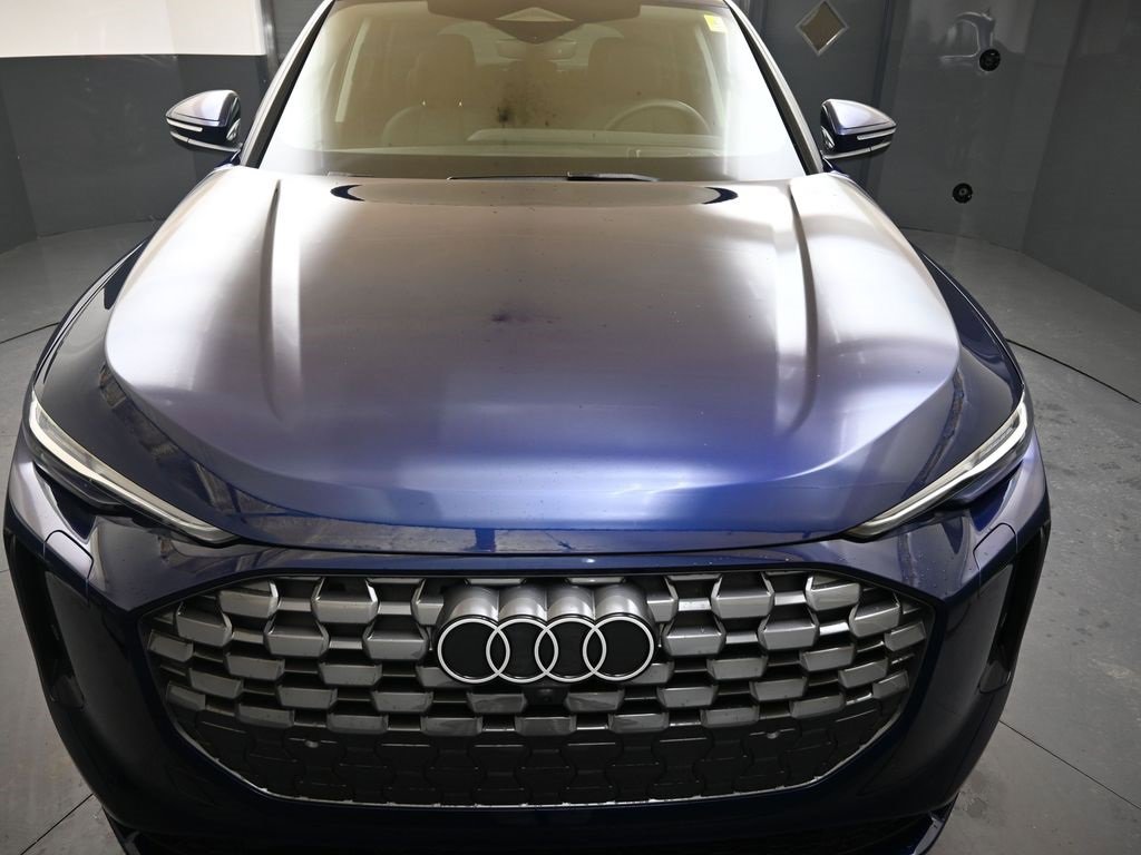 Certified 2025 Audi Q5 Premium Plus w/ Premium Plus image 5