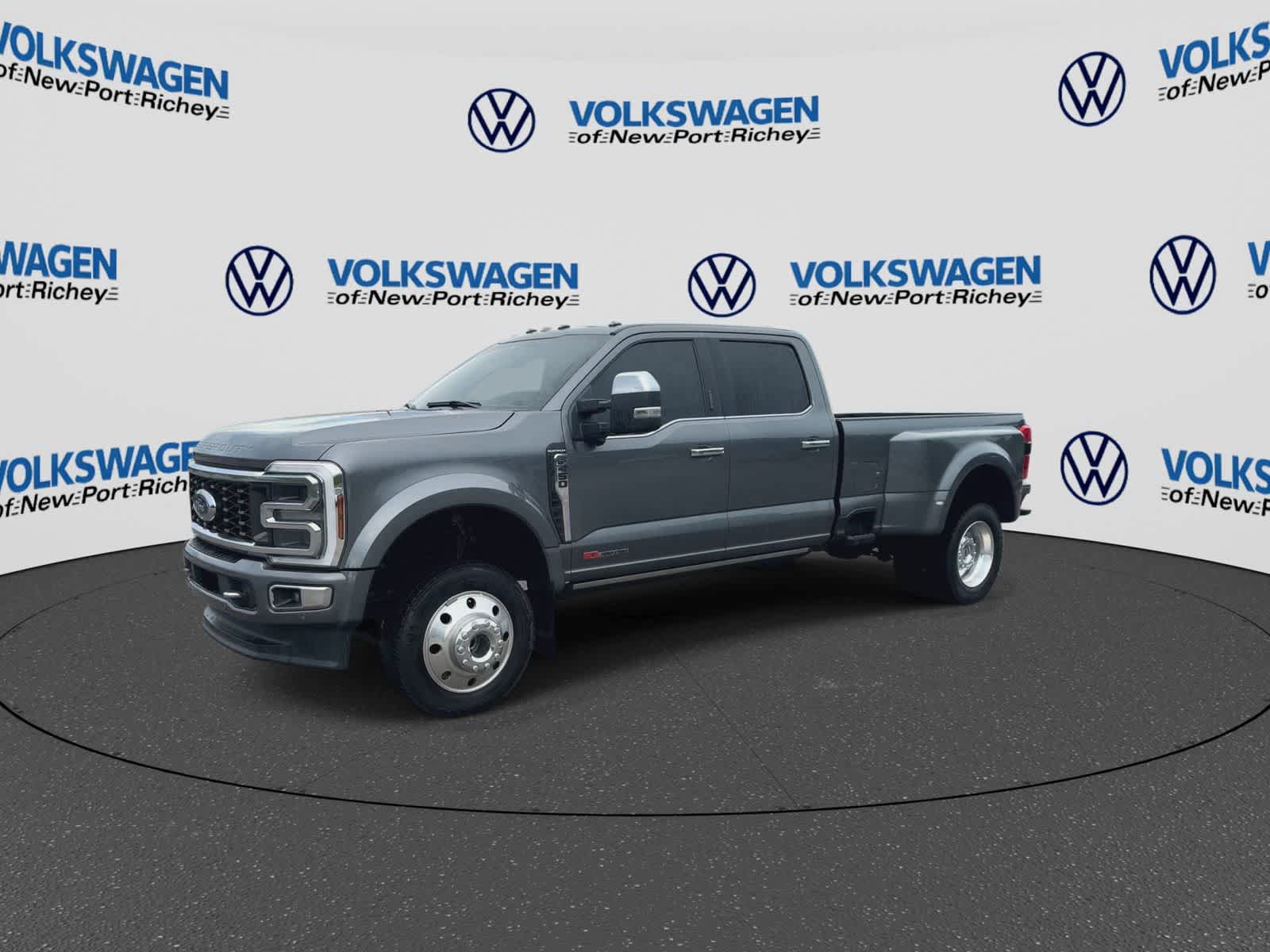 Used 2024 Ford F450 Platinum AWD/4WD image 4