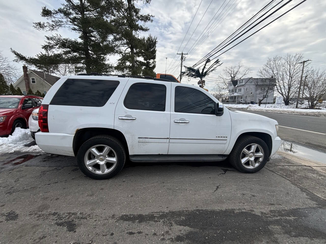 Used 2010 Chevrolet Tahoe LTZ image 4