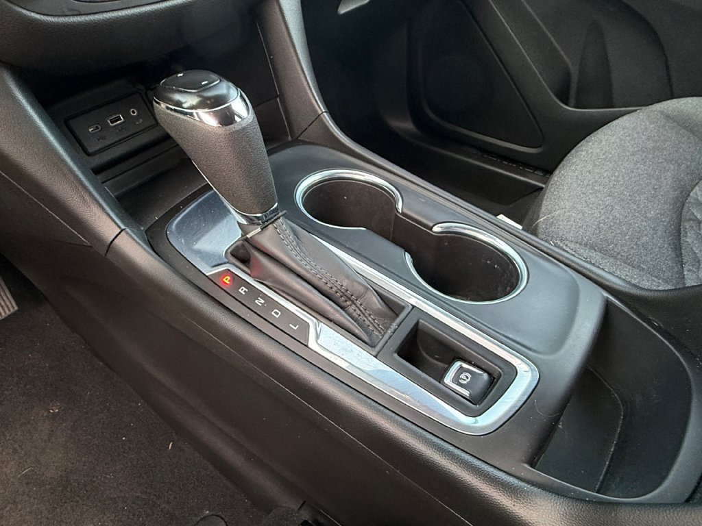 Used 2021 Chevrolet Equinox LT FWD image 20