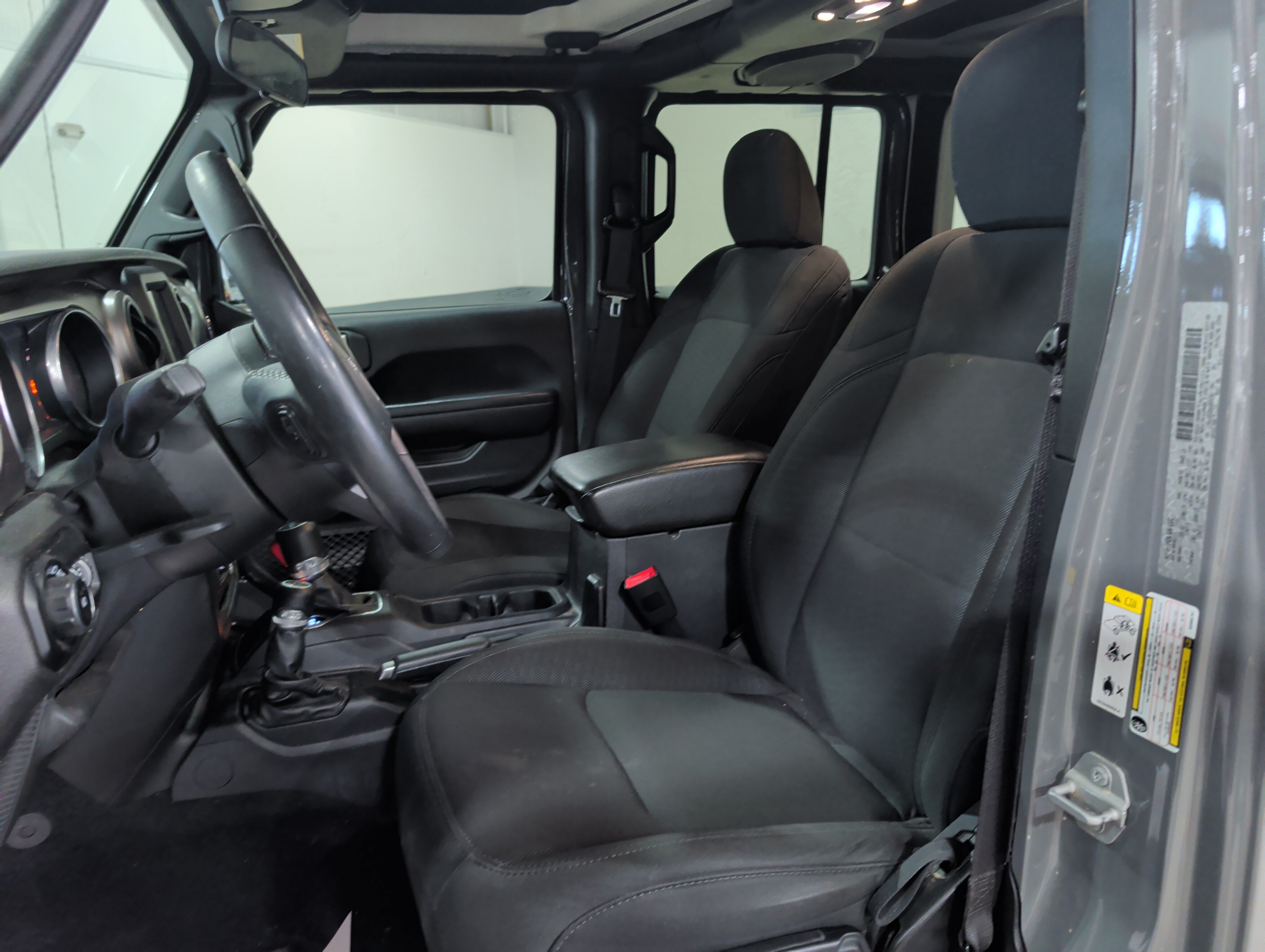 Used 2019 Jeep Wrangler Unlimited Sport S AWD/4WD image 7