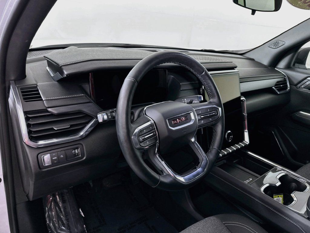 Used 2025 GMC Acadia Elevation FWD image 14